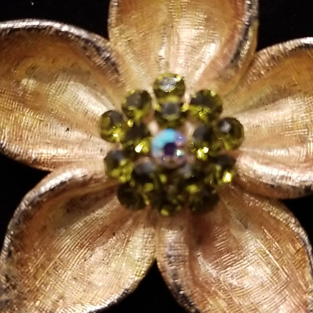 Vintage Flower Pin